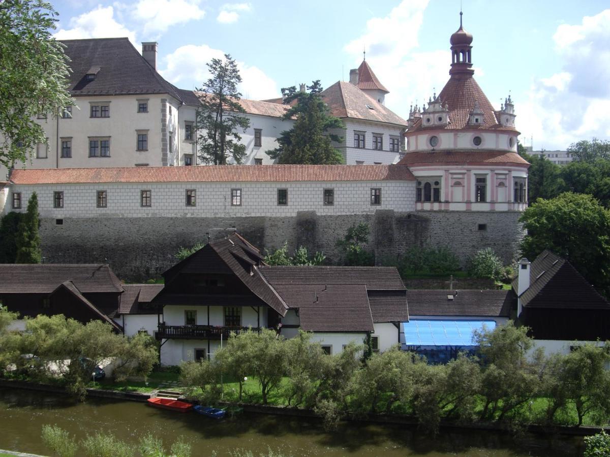 Penzion U Tkadlen Jindřichŭv Hradec Exteriör bild
